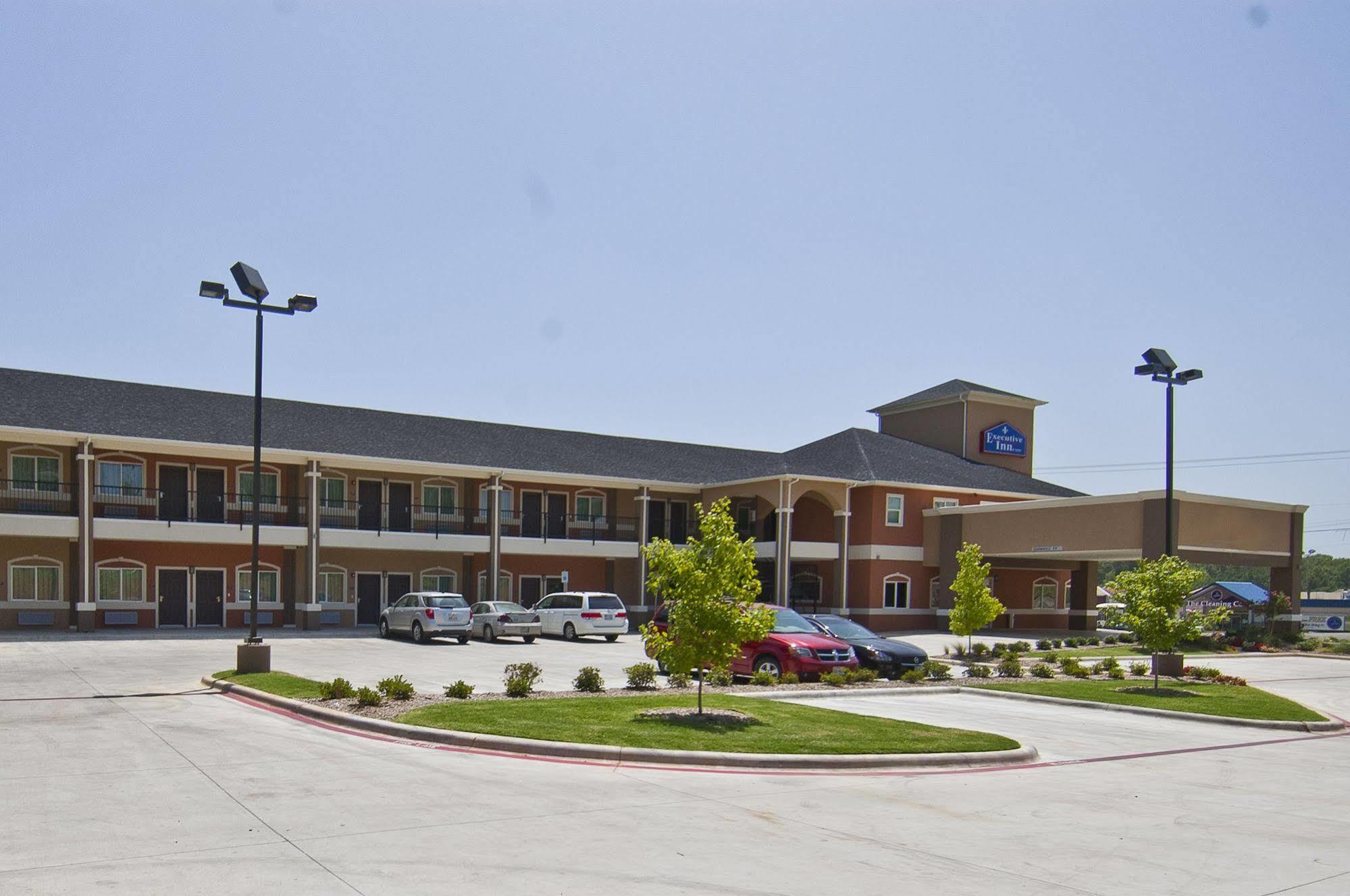 Executive Inn And Suites Tyler Exterior foto